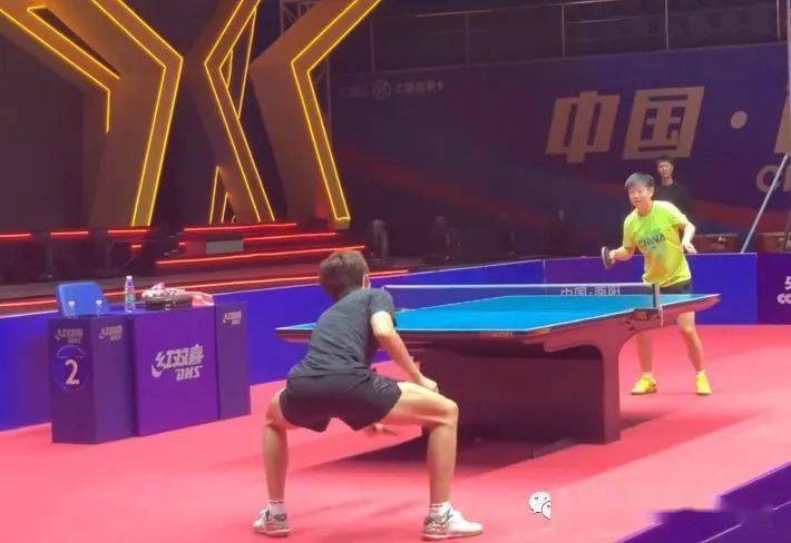 他的动作仅 他的动作仅