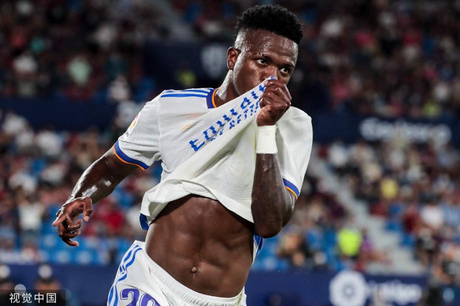 桑乔的决策 桑乔的决策